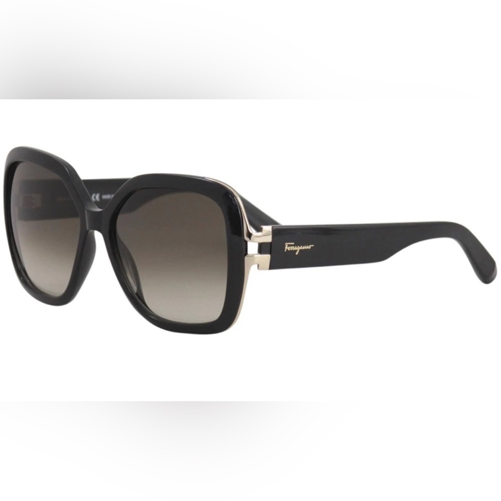 Salvatore Ferragamo Square Black Gold size 56-15 Black 
Frame gradient lenses